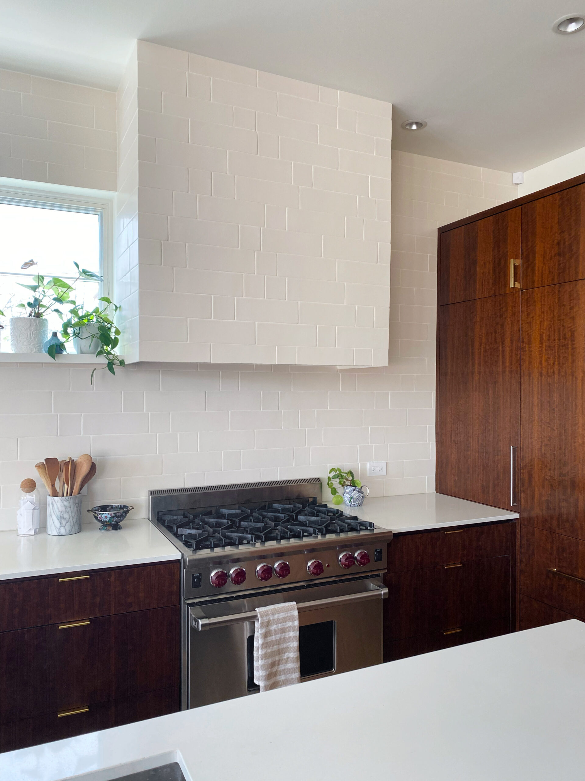 Range Hood Ideas to Bring Style to Your Kitchen